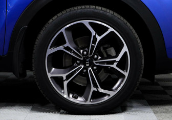 Подержанный автомобиль Kia Sportage 2021 года (8 фото)