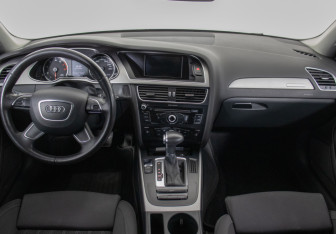 Подержанный автомобиль Audi A4 Sedan 2013 года (13 фото)