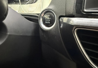 Подержанный автомобиль Mazda 6 Sedan 2012 года (12 фото)