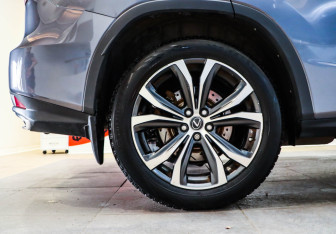 Подержанный автомобиль Lexus RX 2022 года (25 фото)