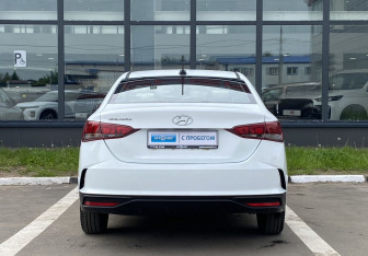 Подержанный автомобиль Hyundai Solaris Sedan 2020 года (6 фото)