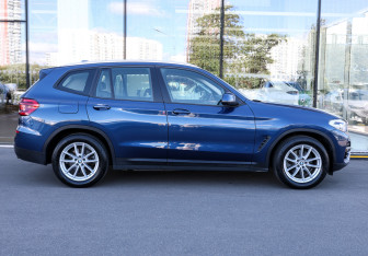 Подержанный автомобиль BMW X3 2019 года (4 фото)