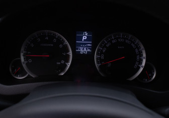 Подержанный автомобиль Suzuki Swift Hatchback 2011 года (12 фото)