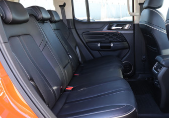 Подержанный автомобиль Tank 300 2022 года (10 фото)