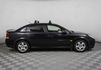 Подержанный автомобиль Opel Vectra Sedan 2008 года (4 фото)