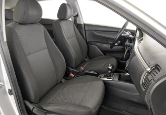 Подержанный автомобиль Kia Rio Hatchback 2021 года (22 фото)