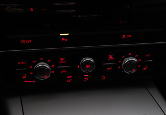 Подержанный автомобиль Audi A6 Sedan 2015 года (14 фото)