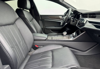 Подержанный автомобиль Audi A7 2021 года (10 фото)