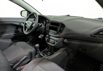 Подержанный автомобиль LADA (ВАЗ) Vesta Wagon 2020 года (14 фото)