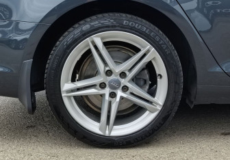 Подержанный автомобиль Audi A4 Wagon 2019 года (11 фото)