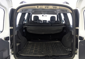 Подержанный автомобиль LADA (ВАЗ) Largus Wagon 2021 года (10 фото)