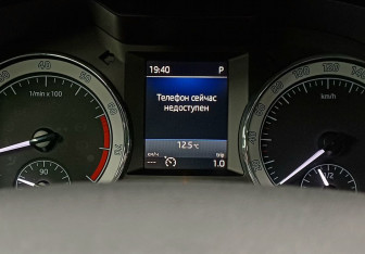 Подержанный автомобиль Skoda Octavia Liftback 2018 года (23 фото)