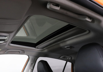 Подержанный автомобиль Subaru XV 2018 года (15 фото)