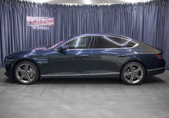 Подержанный автомобиль Genesis G80 2021 года (8 фото)