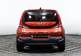 Подержанный автомобиль Kia Soul 2021 года (4 фото)