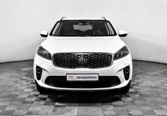 Подержанный автомобиль Kia Sorento 2019 года (2 фото)