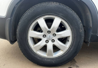 Подержанный автомобиль Kia Sorento 2012 года (13 фото)