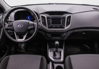 Подержанный автомобиль Hyundai Creta 2019 года (13 фото)