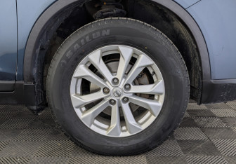 Подержанный автомобиль Nissan X-Trail 2016 года (12 фото)