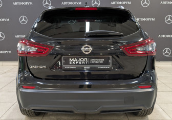 Подержанный автомобиль Nissan Qashqai 2021 года (6 фото)