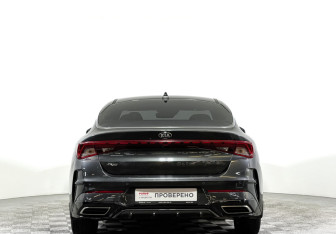 Подержанный автомобиль Kia K5 2021 года (6 фото)