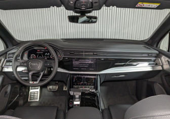 Новый Audi Q7 2024 (10 фото)