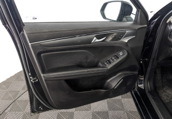 Подержанный автомобиль Haval Jolion 2023 года (19 фото)