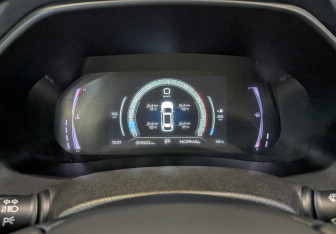 Подержанный автомобиль Haval F7 2024 года (13 фото)