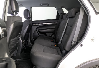 Подержанный автомобиль Kia Sorento 2018 года (18 фото)