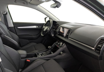 Подержанный автомобиль Skoda Karoq 2021 года (11 фото)
