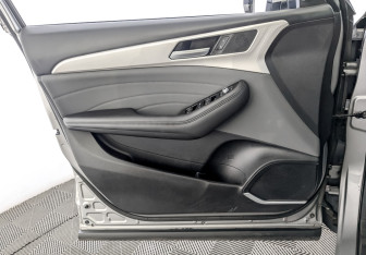 Подержанный автомобиль Haval F7 2023 года (19 фото)