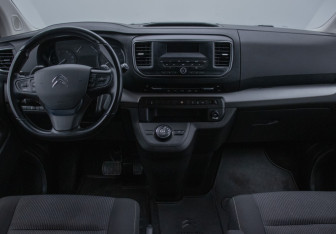 Подержанный автомобиль Citroen SpaceTourer 2018 года (14 фото)