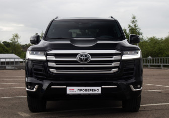 Подержанный автомобиль Toyota Land Cruiser Suv 2023 года (2 фото)