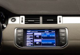 Подержанный автомобиль Land Rover Range Rover Evoque 2012 года (23 фото)