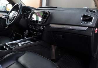 Подержанный автомобиль Geely Emgrand X7 2019 года (9 фото)