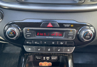 Подержанный автомобиль Kia Sorento 2018 года (17 фото)