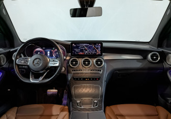 Подержанный автомобиль Mercedes-Benz GLC Coupe 2021 года (14 фото)