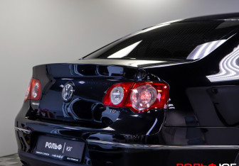 Подержанный автомобиль Volkswagen Passat Sedan 2008 года (22 фото)