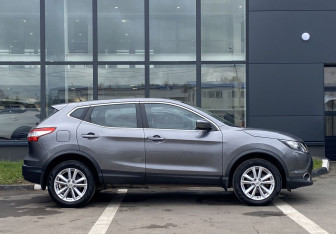 Подержанный автомобиль Nissan Qashqai 2016 года (4 фото)