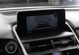 Подержанный автомобиль Lexus NX 2020 года (15 фото)