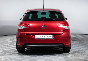 Подержанный автомобиль Citroen C4 Hatchback 2013 года (6 фото)