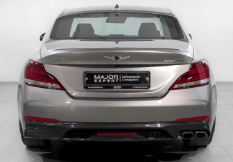 Подержанный автомобиль Genesis G70 2021 года (6 фото)