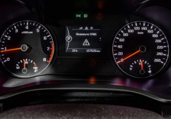 Подержанный автомобиль Kia Optima Sedan 2017 года (18 фото)