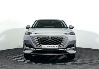 Подержанный автомобиль Changan UNI-K 2023 года (2 фото)