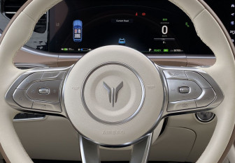 Подержанный автомобиль Voyah Free 2023 года (16 фото)