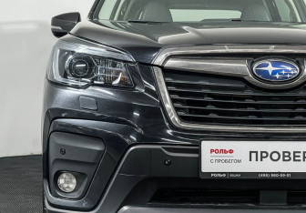 Подержанный автомобиль Subaru Forester Suv 2019 года (19 фото)