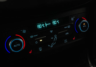 Подержанный автомобиль Ford Focus Hatchback 2018 года (16 фото)