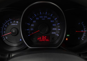 Подержанный автомобиль Kia Rio Hatchback 2012 года (10 фото)