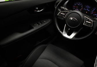 Подержанный автомобиль Kia Cerato Sedan 2021 года (16 фото)