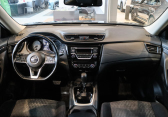 Подержанный автомобиль Nissan X-Trail 2020 года (9 фото)